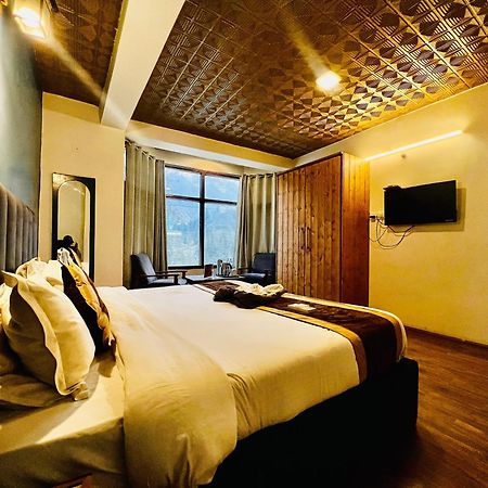 Hotel Green Link -#Near Volvo Bus Stand #Mountain View #River View #Open Terrace Manāli Exterior foto